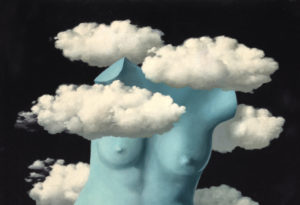 Desnudo entre las nubes