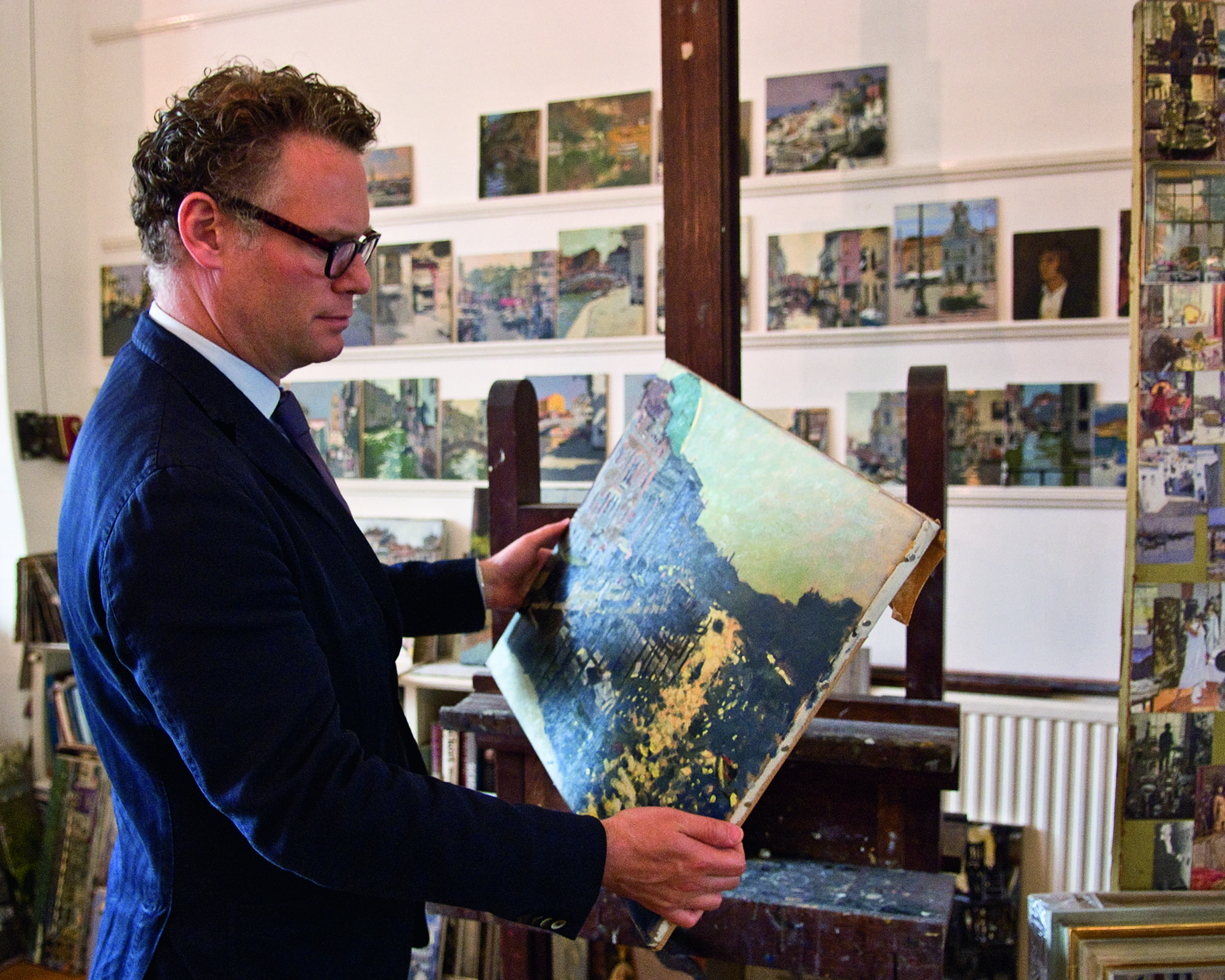 дилер арты. современный арт дилер. галереи арт дилеров. представитель арт. арт-дилер.