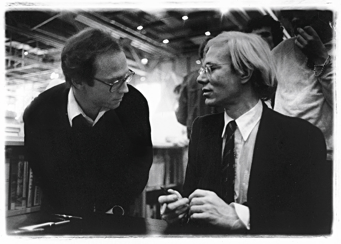 Daniel-Templon-with-Andy-Warhol-Centre-Pompidou_1982-copyright-André-Morain